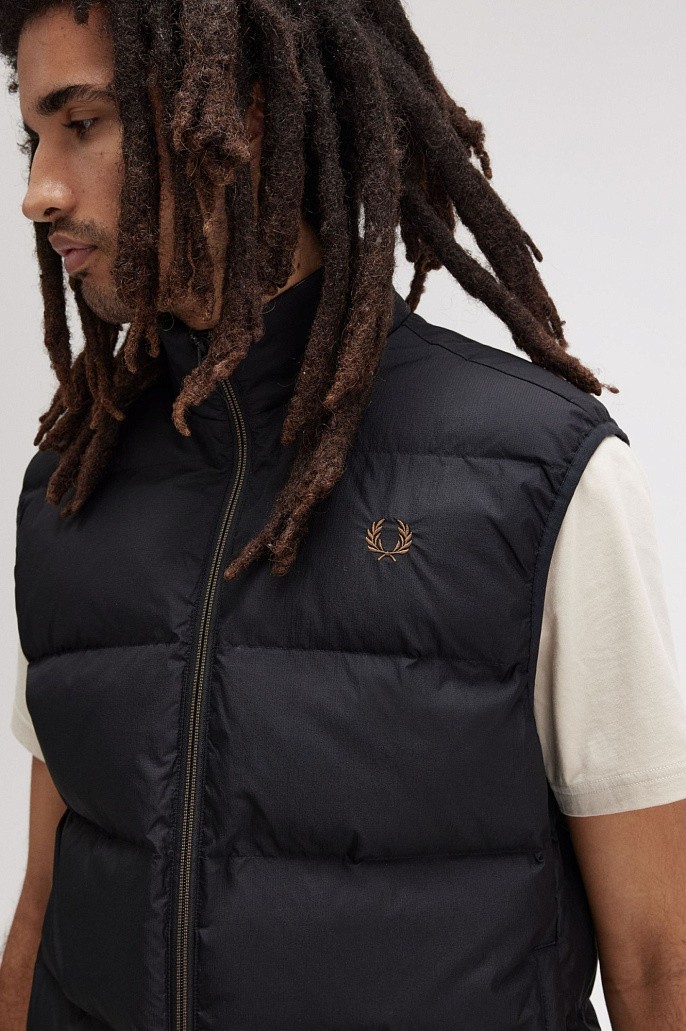 Жилет Fred Perry Insulated Gilet